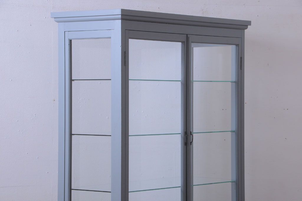 アンティーク家具　アンティークペイント　見せる収納におすすめの5面ガラスケース