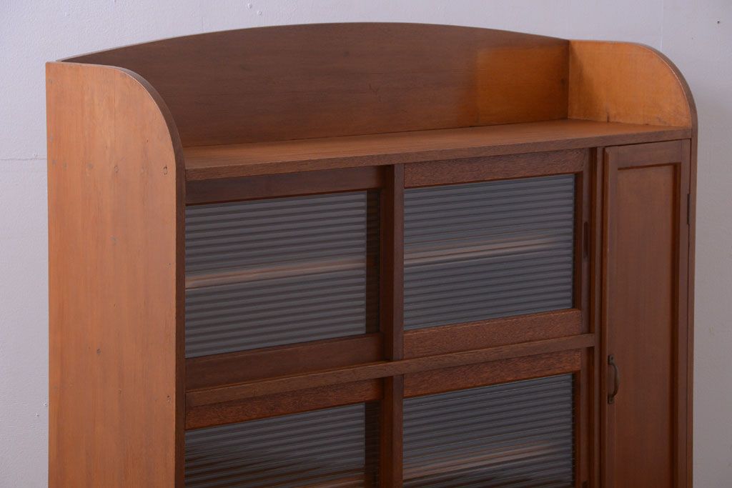 アンティーク家具　和製アンティーク　モールガラス入り!明るい木味の収納戸棚