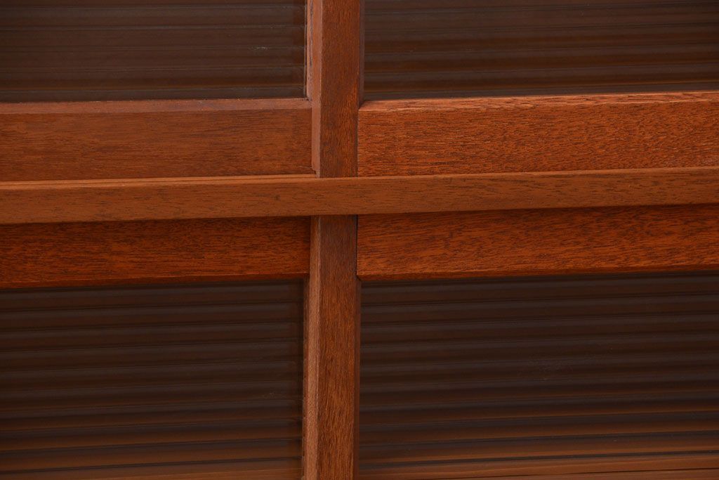 アンティーク家具　和製アンティーク　モールガラス入り!明るい木味の収納戸棚