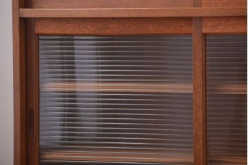 アンティーク家具　和製アンティーク　モールガラス入り!明るい木味の収納戸棚