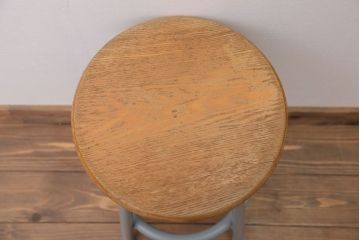 アンティーク雑貨　ビンテージ　ブルーグレーペイント鉄脚のかわいい丸スツール(椅子、チェア)(2)