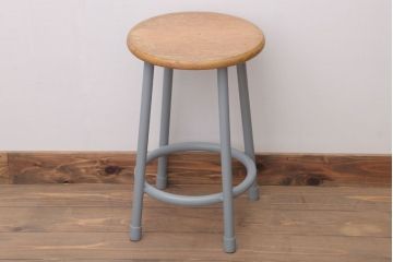 アンティーク雑貨　ビンテージ　ブルーグレーペイント鉄脚のかわいい丸スツール(椅子、チェア)(2)