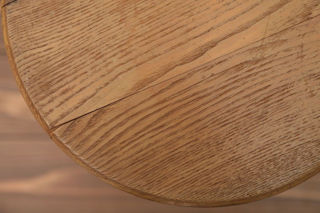 アンティーク雑貨　ビンテージ　アイスグリーンペイント鉄脚のかわいい丸スツール(椅子、チェア)(1)