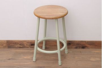 アンティーク雑貨　ビンテージ　アイスグリーンペイント鉄脚のかわいい丸スツール(椅子、チェア)(1)