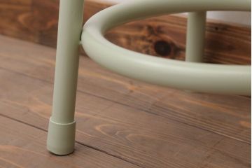 ヴィンテージ家具　ビンテージ　アイスグリーンペイント鉄脚のかわいい丸スツール(2)
