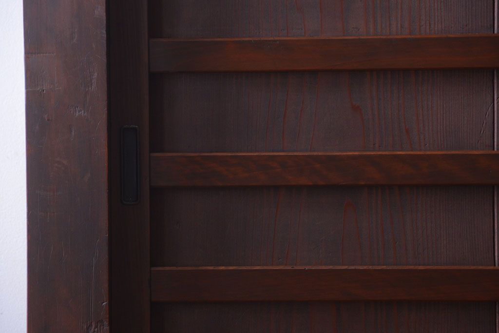 アンティーク家具　古民具・骨董　一本物　14杯引き出し付き!横桟引き戸の収納棚(水屋箪笥)