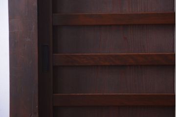 アンティーク家具　古民具・骨董　一本物　14杯引き出し付き!横桟引き戸の収納棚(水屋箪笥)