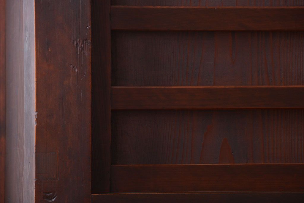 アンティーク家具　古民具・骨董　一本物　14杯引き出し付き!横桟引き戸の収納棚(水屋箪笥)