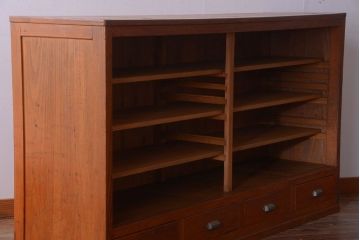 レトロ家具　昭和レトロ　引き出し付き!古い木のアンティーク横型飾り棚(本棚)