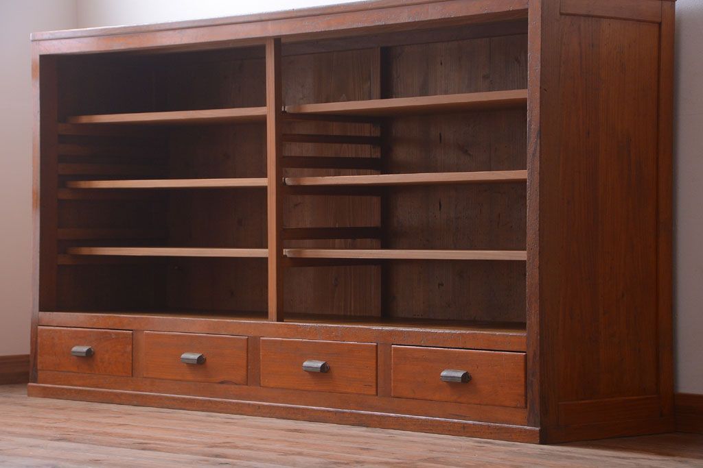 レトロ家具　昭和レトロ　引き出し付き!古い木のアンティーク横型飾り棚(本棚)