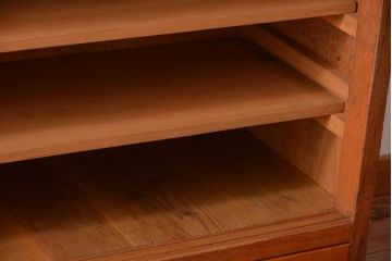 レトロ家具　昭和レトロ　引き出し付き!古い木のアンティーク横型飾り棚(本棚)