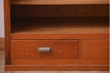 レトロ家具　昭和レトロ　引き出し付き!古い木のアンティーク横型飾り棚(本棚)