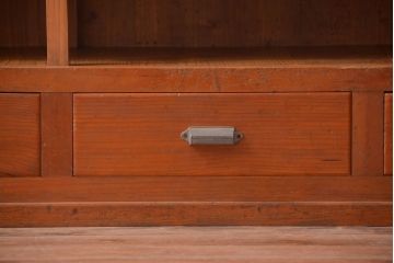 レトロ家具　昭和レトロ　引き出し付き!古い木のアンティーク横型飾り棚(本棚)