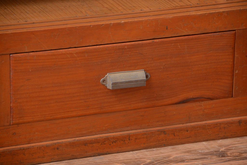 レトロ家具　昭和レトロ　引き出し付き!古い木のアンティーク横型飾り棚(本棚)