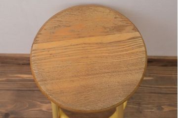 アンティーク雑貨　ビンテージ　イエローペイント鉄脚のかわいい丸スツール(椅子、チェア)(2)