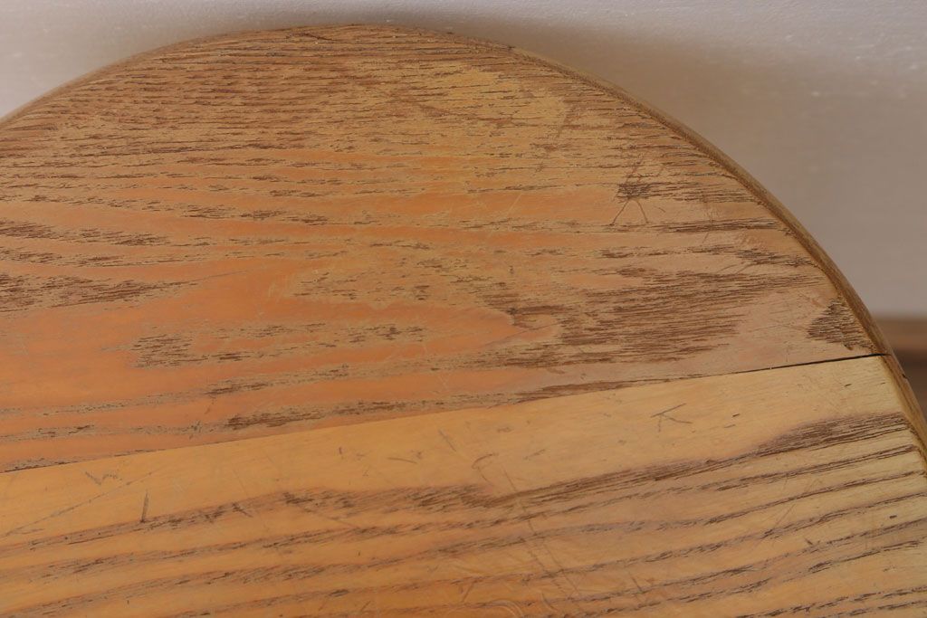 アンティーク雑貨　ビンテージ　イエローペイント鉄脚のかわいい丸スツール(椅子、チェア)(2)