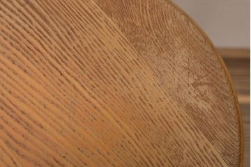 アンティーク雑貨　ビンテージ　アイボリーペイント鉄脚のかわいい丸スツール(椅子、チェア)(2)