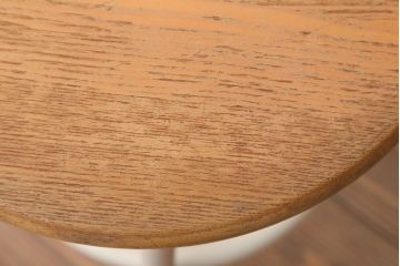 ヴィンテージ家具　ビンテージ　アイボリーペイント鉄脚の丸スツール2脚セット(椅子、チェア)(1)