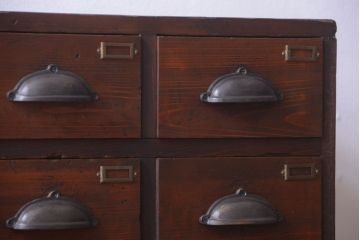 アンティーク家具　和製アンティーク　ネームプレート付き!古い木製の27杯ドロワー(引き出し)