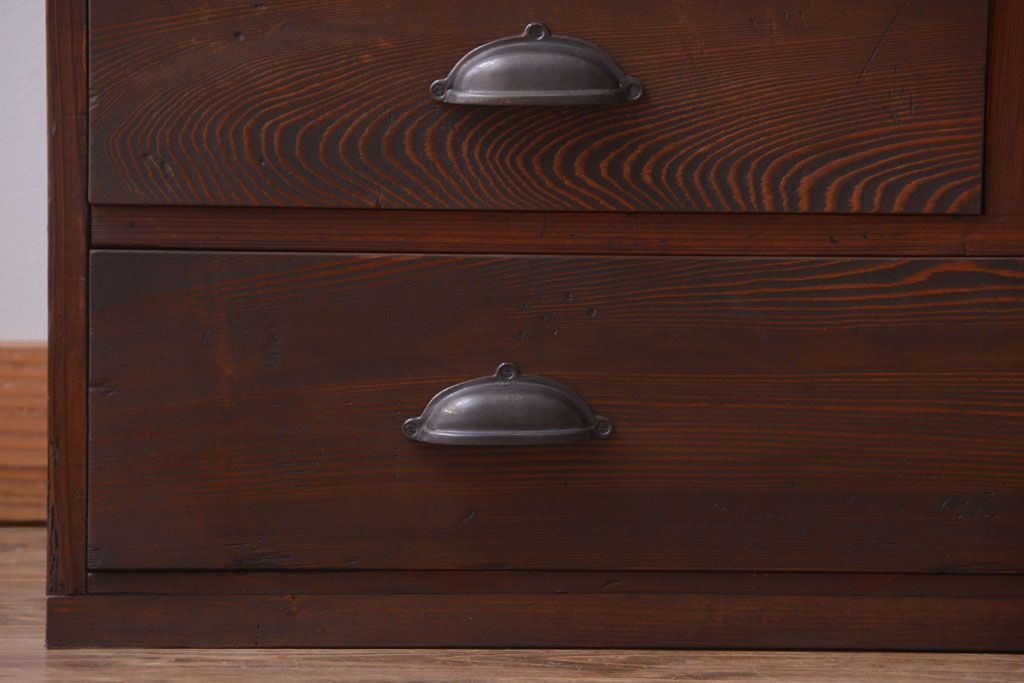 アンティーク家具　和製アンティーク　ネームプレート付き!古い木製の27杯ドロワー(引き出し)