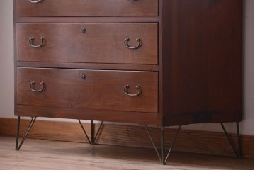 アンティーク家具　和製アンティーク　シンプルな衣装箪笥の鉄脚ローボード(ローチェスト)(2)