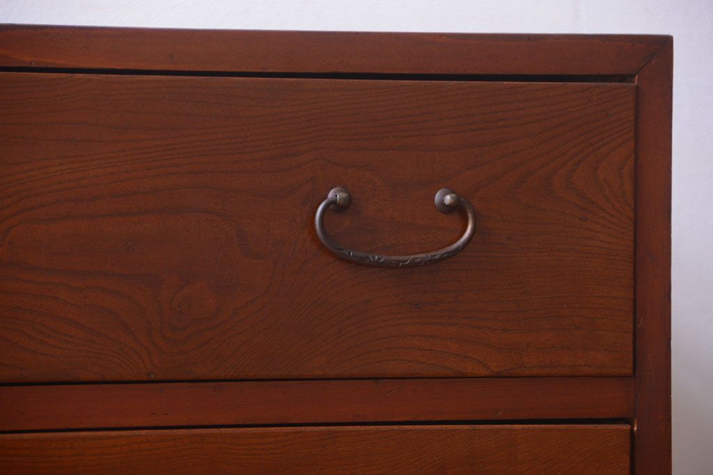 アンティーク家具　和製アンティーク　シンプルな衣装箪笥の鉄脚ローボード(ローチェスト)(2)