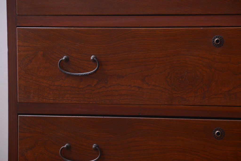 アンティーク家具　和製アンティーク　シンプルな衣装箪笥の鉄脚ローボード(ローチェスト)(2)