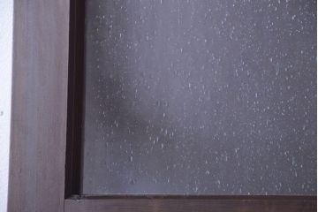 和製アンティーク　気泡ガラス入り!上質な古いドア