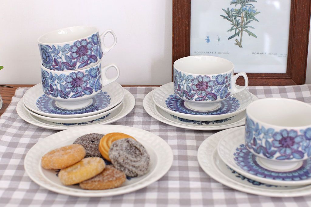 アンティーク雑貨　スペインビンテージ　PONTESA(ポンテサ)　カップ&ソーサー、皿など8点セット