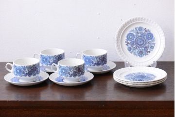 アンティーク雑貨　スペインビンテージ　PONTESA(ポンテサ)　カップ&ソーサー、皿など8点セット