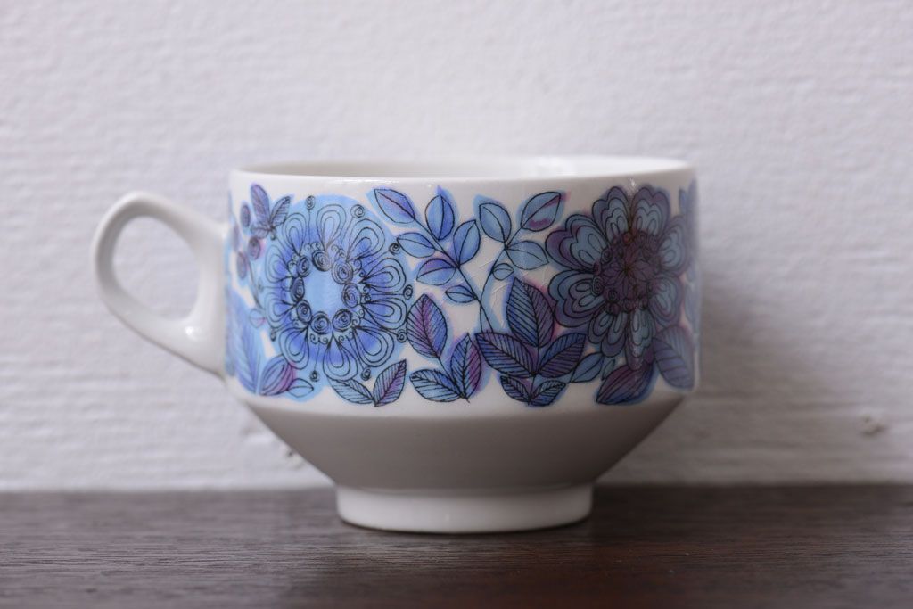 アンティーク雑貨　スペインビンテージ　PONTESA(ポンテサ)　カップ&ソーサー、皿など8点セット