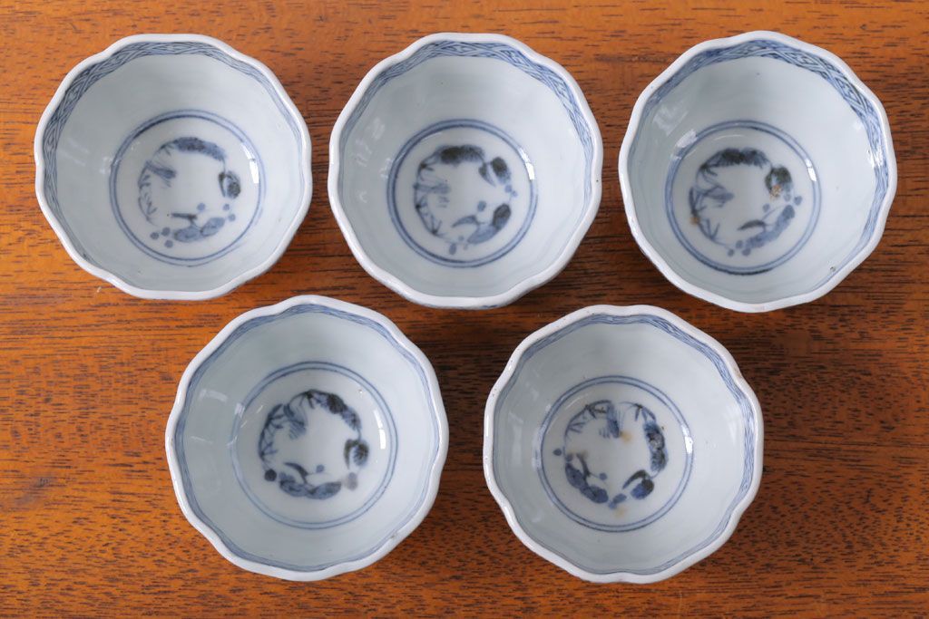 アンティーク雑貨　江戸期　染付微塵唐草向付7客(古伊万里・猪口)