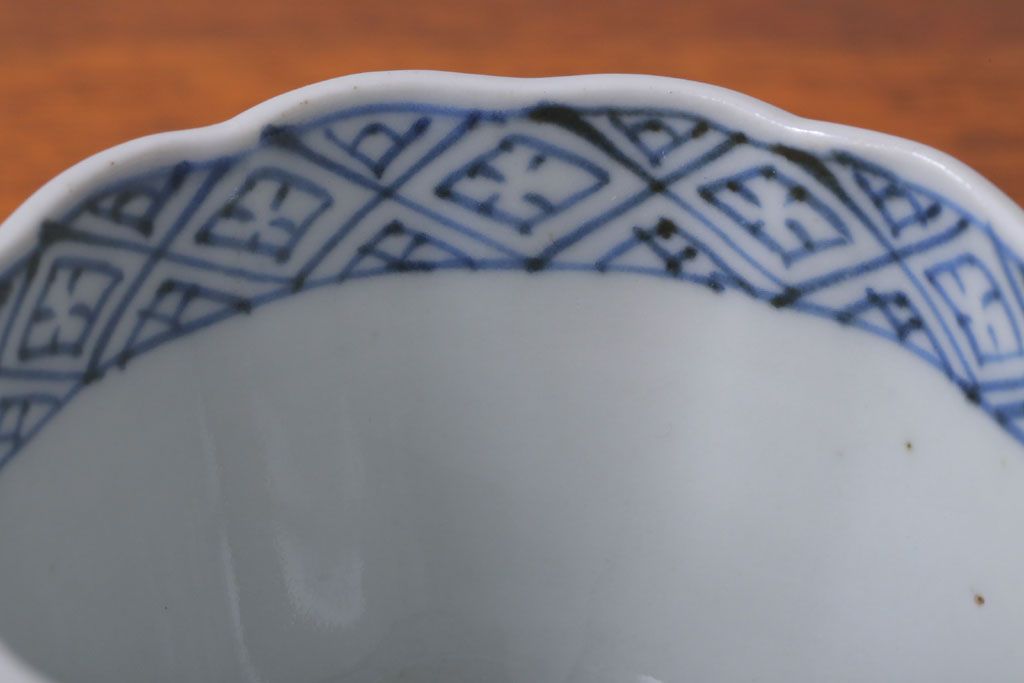 アンティーク雑貨　江戸期　染付微塵唐草向付7客(古伊万里・猪口)