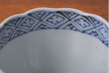 アンティーク雑貨　江戸期　染付微塵唐草向付7客(古伊万里・猪口)