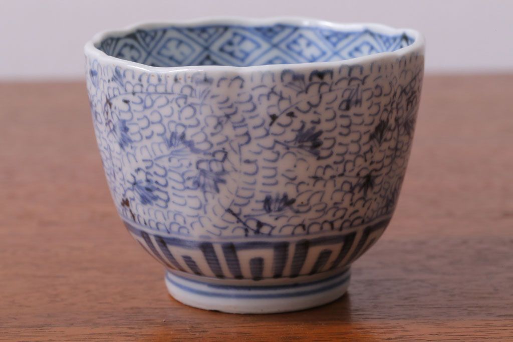 アンティーク雑貨　江戸期　染付微塵唐草向付7客(古伊万里・猪口)