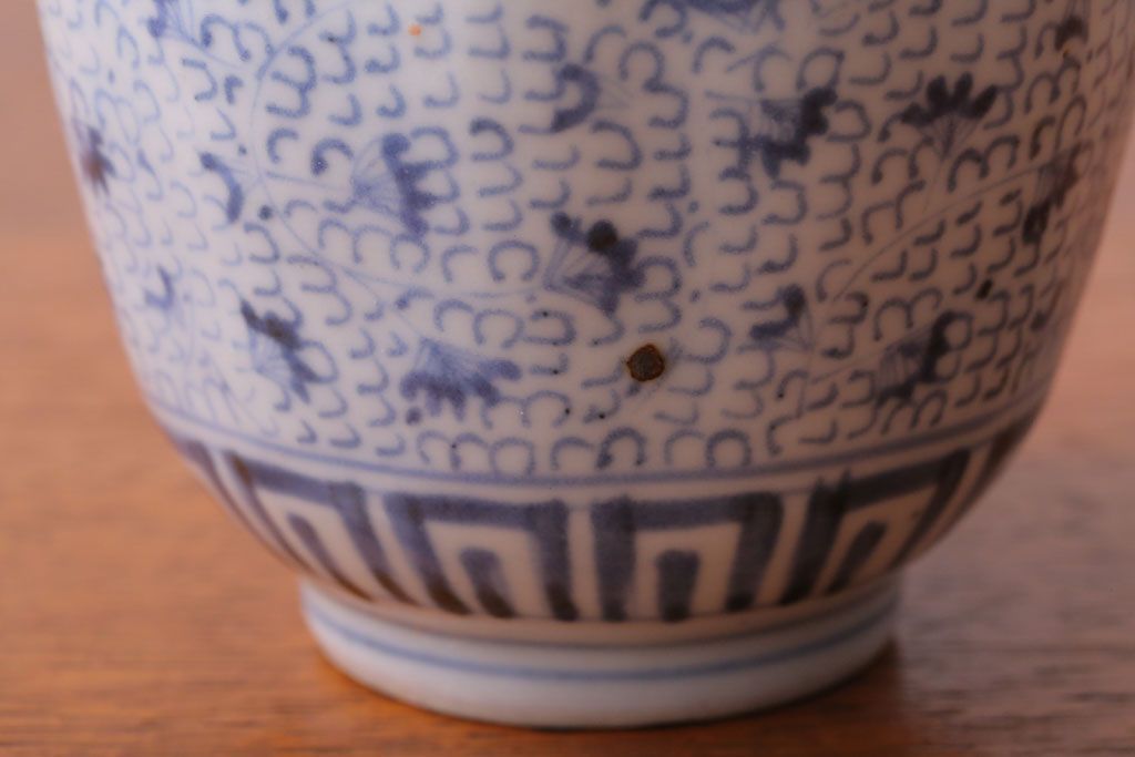 アンティーク雑貨　江戸期　染付微塵唐草向付7客(古伊万里・猪口)