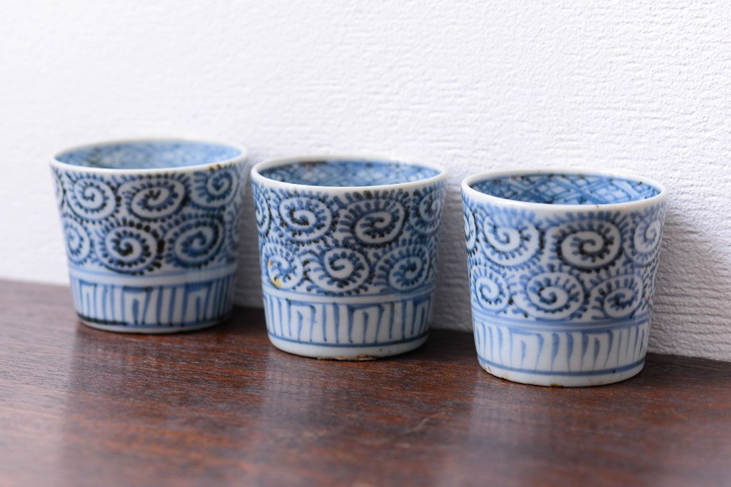 アンティーク雑貨　江戸期　蛸唐草蕎麦猪口3客(古伊万里)