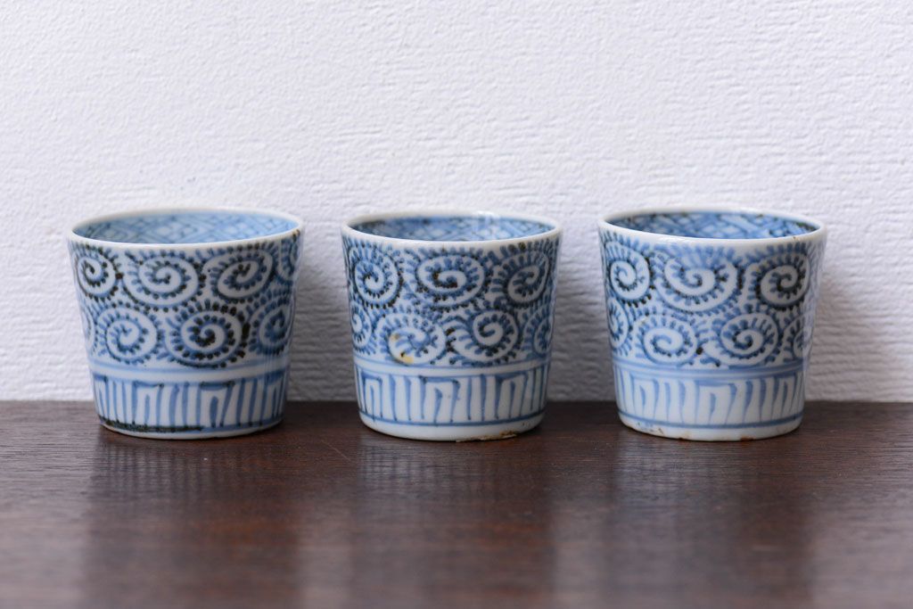 アンティーク雑貨　江戸期　蛸唐草蕎麦猪口3客(古伊万里)