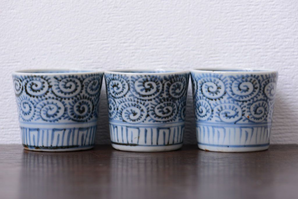 アンティーク雑貨　江戸期　蛸唐草蕎麦猪口3客(古伊万里)