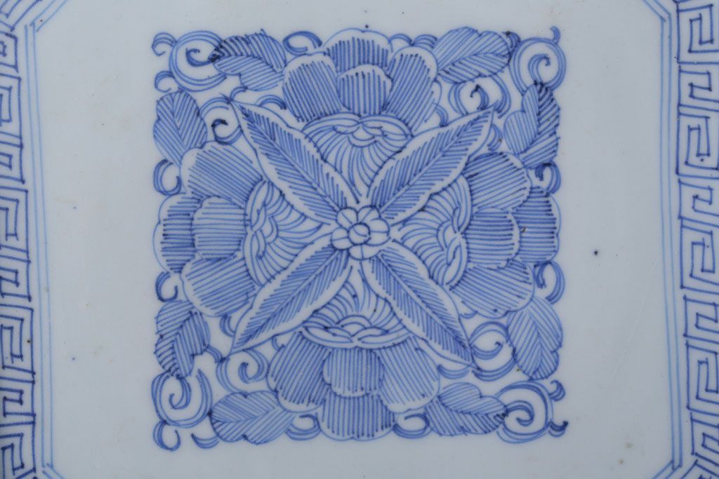 アンティーク雑貨　古民具・骨董　江戸〜明治　線描き染付八角皿