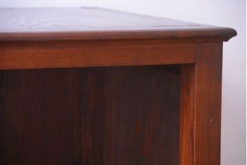 アンティーク家具　アンティーク　古い木製の脚付きオープンラック収納棚(飾り棚・本棚)