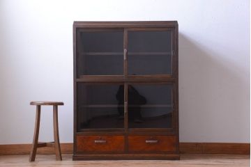 アンティーク家具　アンティーク　古い木が味わい深いシンプルな収納棚