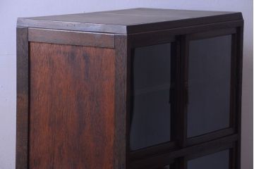 アンティーク家具　アンティーク　古い木が味わい深いシンプルな収納棚