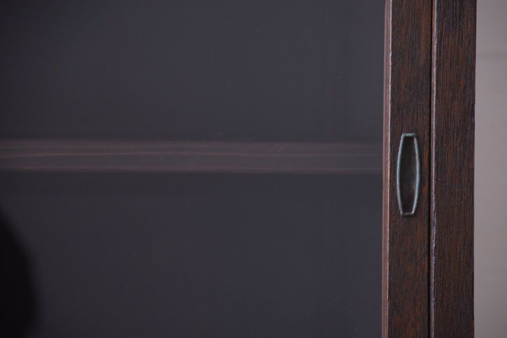 アンティーク家具　アンティーク　古い木が味わい深いシンプルな収納棚