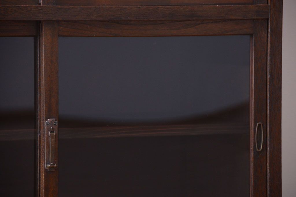 アンティーク家具　アンティーク　古い木が味わい深いシンプルな収納棚