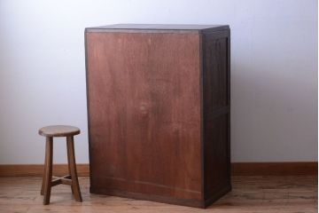 アンティーク家具　アンティーク　古い木が味わい深いシンプルな収納棚