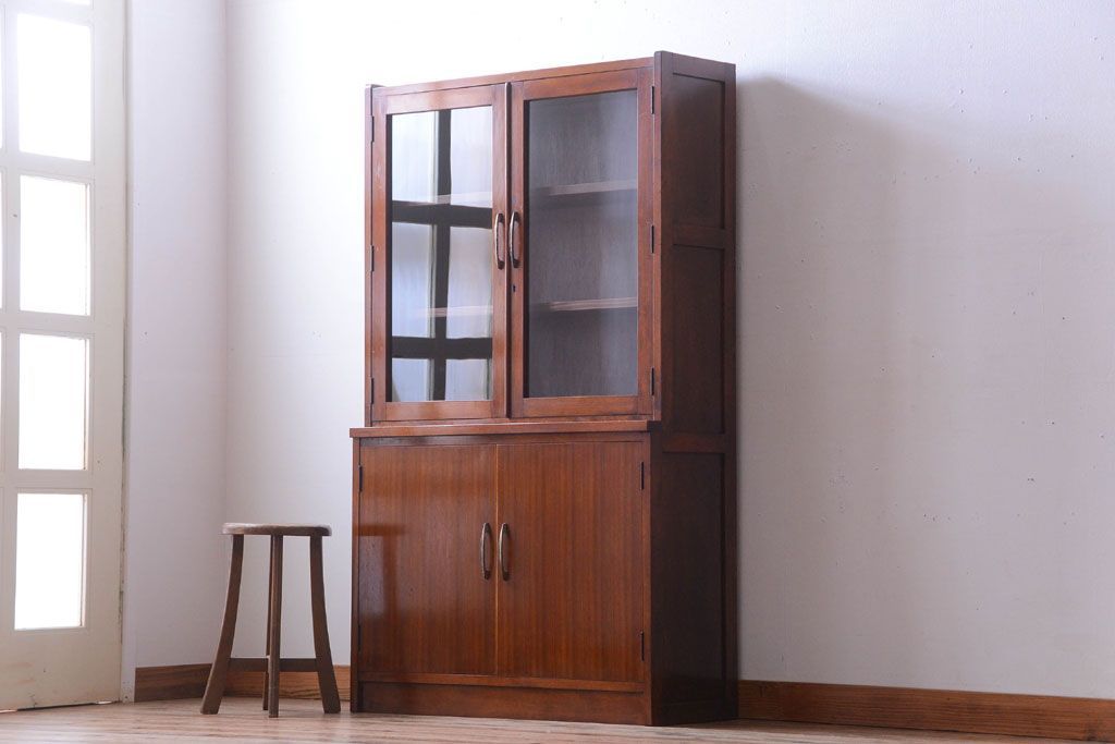 レトロ家具　昭和レトロ　シンプルなアンティーク食器棚(カップボード)