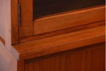 レトロ家具　昭和レトロ　シンプルなアンティーク食器棚(カップボード)