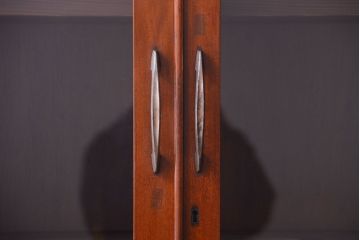 レトロ家具　昭和レトロ　シンプルなアンティーク食器棚(カップボード)