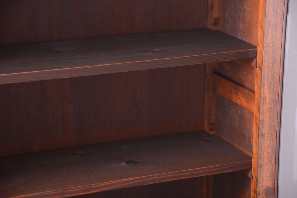 レトロ家具　昭和レトロ　シンプルなアンティーク食器棚(カップボード)